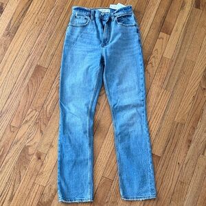 Abercrombie & Fitch The 90’s Slim Straight Ultra High Rise Jeans